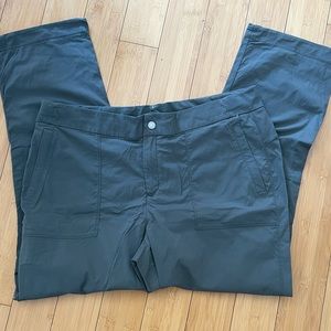 Athleta Trekkie hiking lightweight pants. Size 20. Green